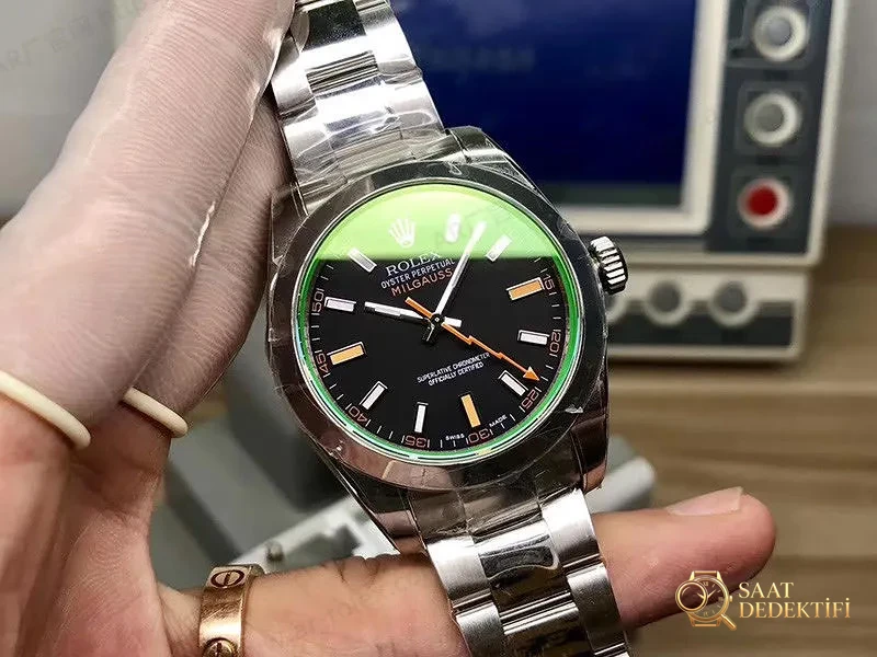 AR Factory Rolex şimşek yeşil cam saat incelemesi - Kadran Detayı ve Bezel İşçiliği