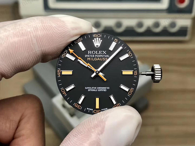 AR Factory Rolex şimşek yeşil cam saat incelemesi — 5. fotoğraf