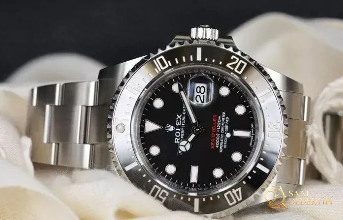 AR Factory Rolex Tek Kırmızı Hayalet Kral V3 sürümünün adı nereden geliyor? - Bilezik, Toka ve Klips Mekanizması