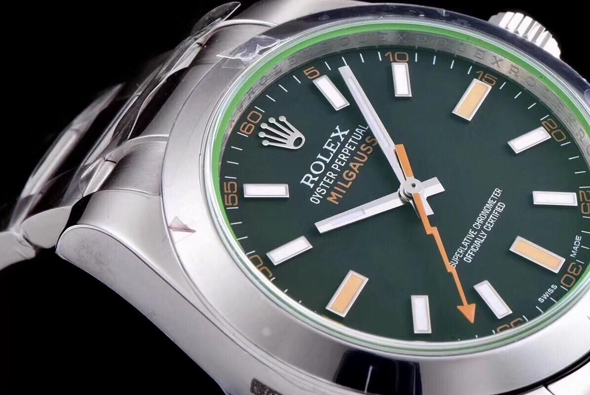 AR Factory Rolex Turuncu Şimşek İbre Yeşil Cam MILGAUSS Serisi m116400gv Antimanyetik Takvimsiz Replika Saat Mavi/Siyah Kadran İncelemesi — 6. fotoğraf