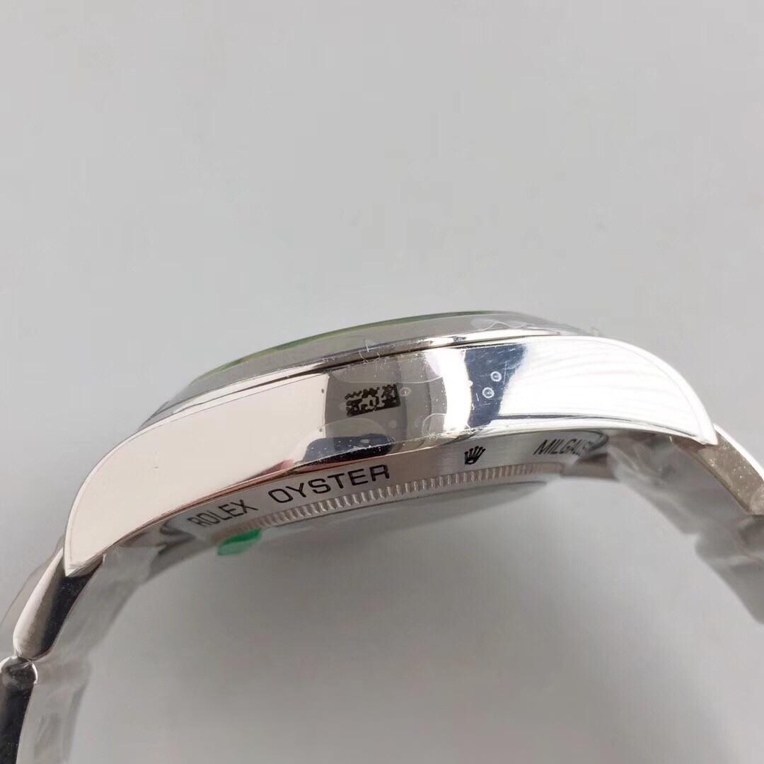 AR Factory Rolex Turuncu Şimşek İbre Yeşil Cam MILGAUSS Serisi m116400gv Antimanyetik Takvimsiz Replika Saat Mavi/Siyah Kadran İncelemesi — 10. fotoğraf