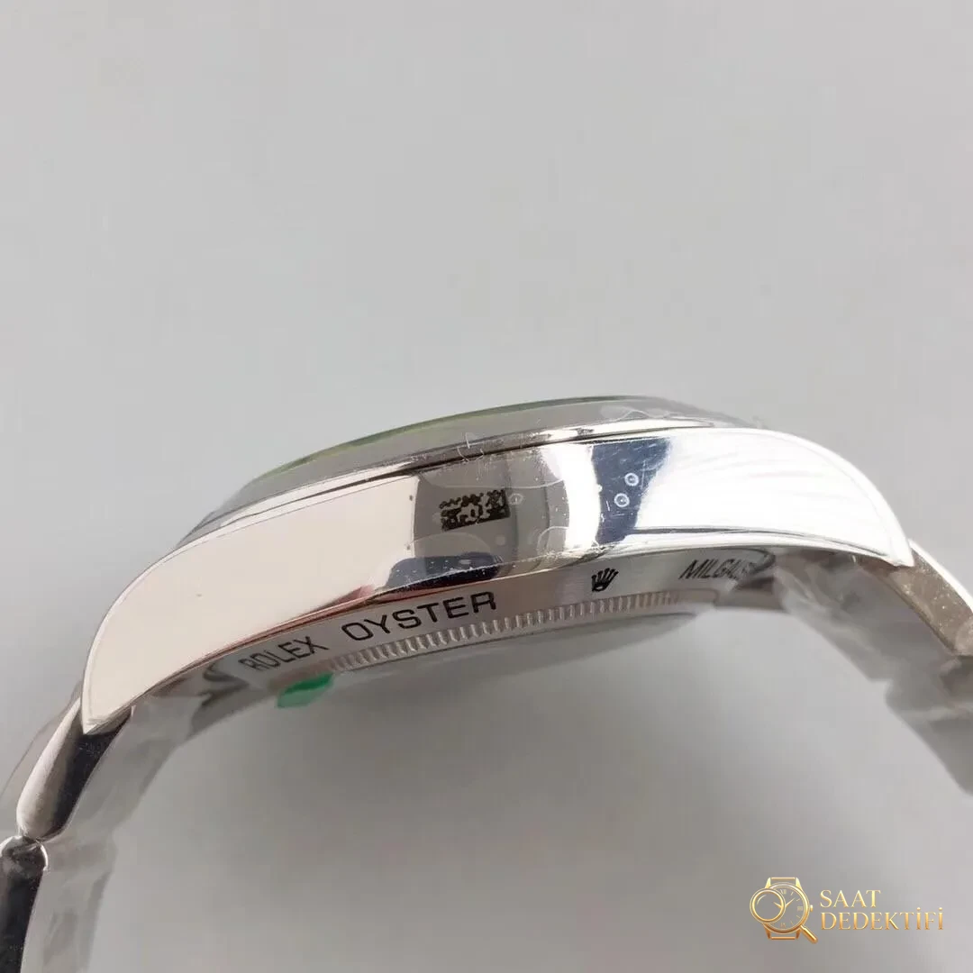AR Factory Rolex Turuncu Şimşek İbre Yeşil Cam MILGAUSS Serisi m116400gv Antimanyetik Takvimsiz Replika Saat Mavi/Siyah Kadran İncelemesi - Mekanizma Zemberek ve Balans Detayı