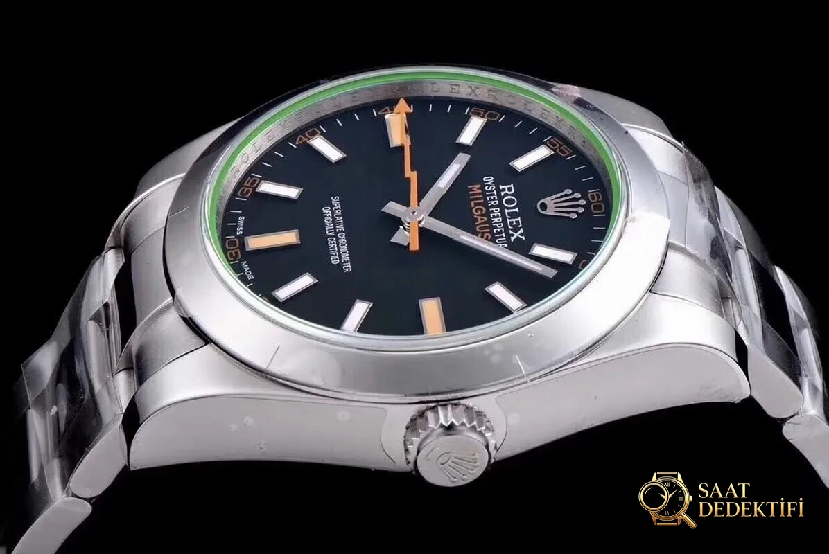 AR Factory Rolex Turuncu Şimşek İbre Yeşil Cam MILGAUSS Serisi m116400gv Antimanyetik Takvimsiz Replika Saat Mavi/Siyah Kadran İncelemesi - Yan Profil ve Kordon Bağlantısı