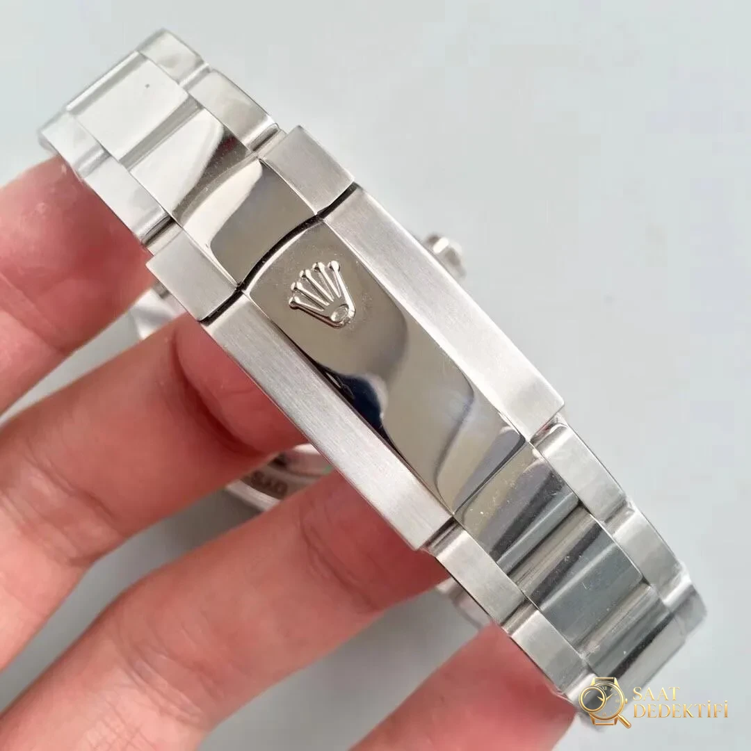 AR Factory Rolex Turuncu Şimşek İbre Yeşil Cam MILGAUSS Serisi m116400gv Antimanyetik Takvimsiz Replika Saat Mavi/Siyah Kadran İncelemesi - Cam Yansıma Önleyici (AR) Kaplama