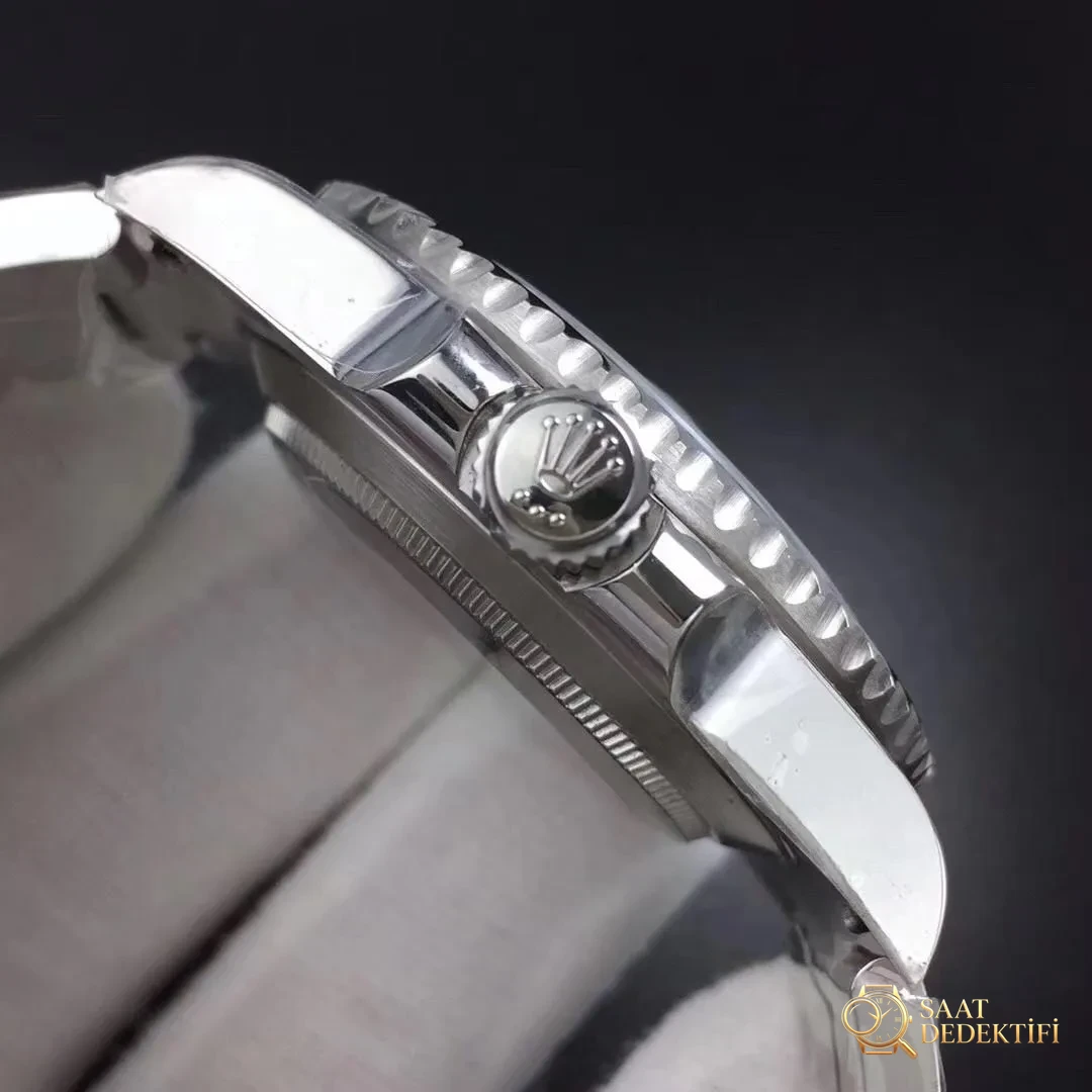 AR Factory SUB Rolex Yeşil Su Hayaleti 3135 Mekanizma V2 Versiyon Replika İnceleme - Klips Kilidi ve Lazer Damgalar
