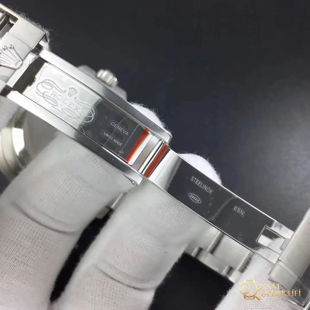 AR Factory SUB Rolex Yeşil Su Hayaleti 3135 Mekanizma V2 Versiyon Replika İnceleme - Yan Profil ve Kordon Bağlantısı