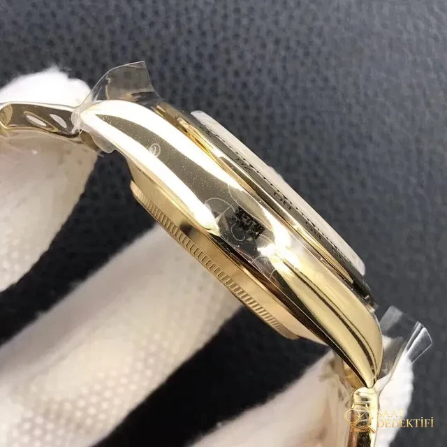 Replika Rolex Daytona 116508 Sarı Altın Kasa