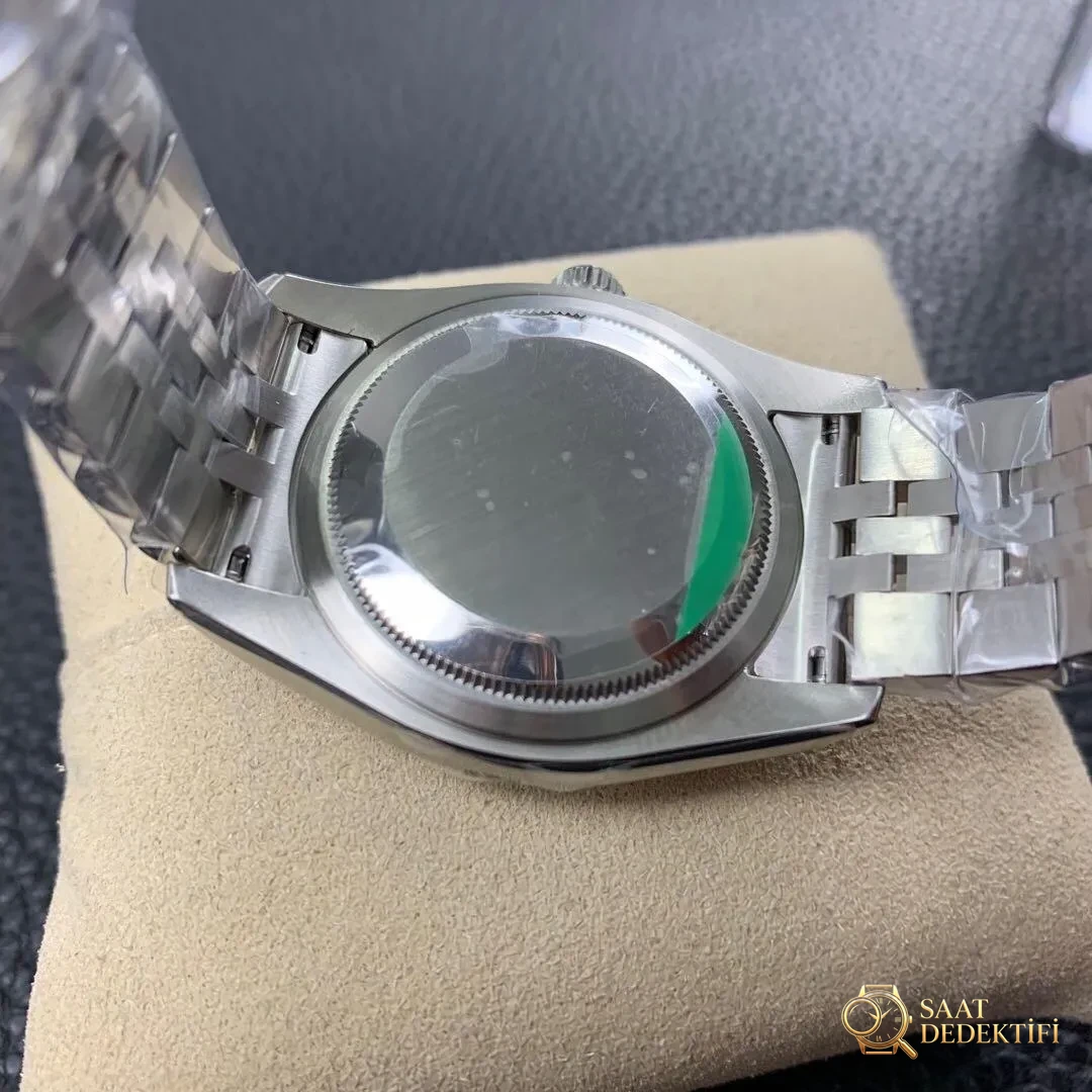 AR Factory V2 sürümü Rolex Datejust 36 mm 904 çelik dişli bezel replika saat incelemesi - Bilekte Duruş ve Kasa Orantısı