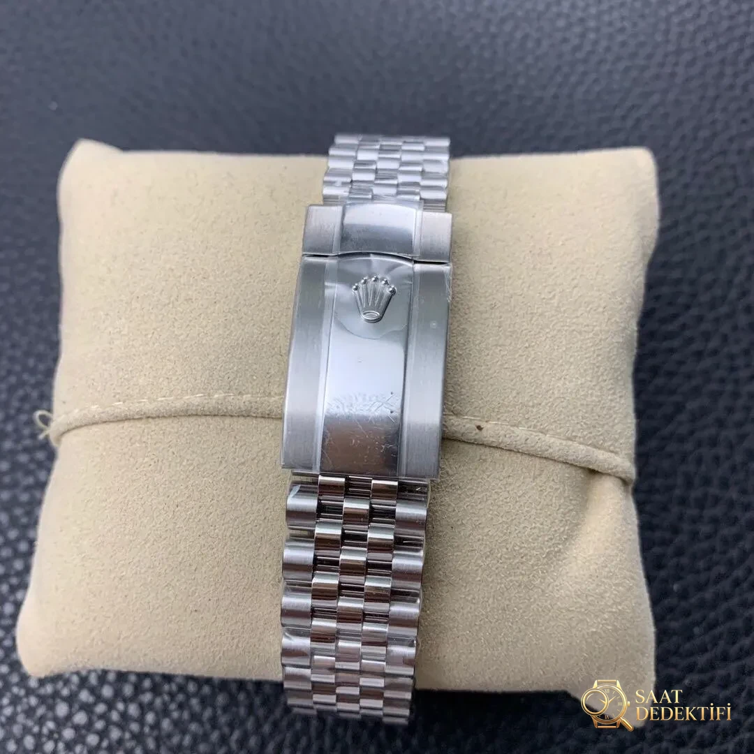 AR Factory V2 sürümü Rolex Datejust 36 mm 904 çelik dişli bezel replika saat incelemesi - Fosfor ve Super-LumiNova Gece Görünümü