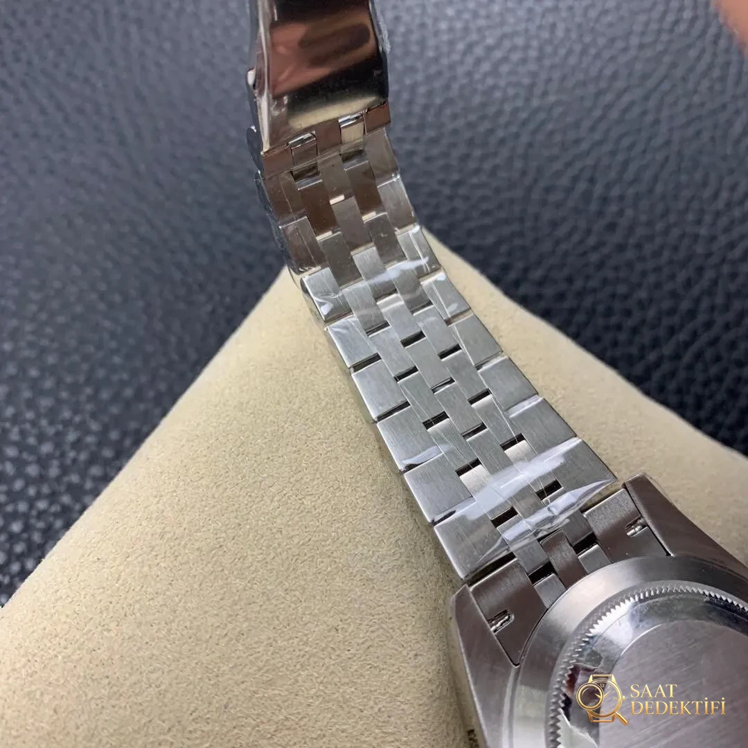 AR Factory V2 sürümü Rolex Datejust 36 mm 904 çelik dişli bezel replika saat incelemesi - Yan Profil ve Kordon Bağlantısı