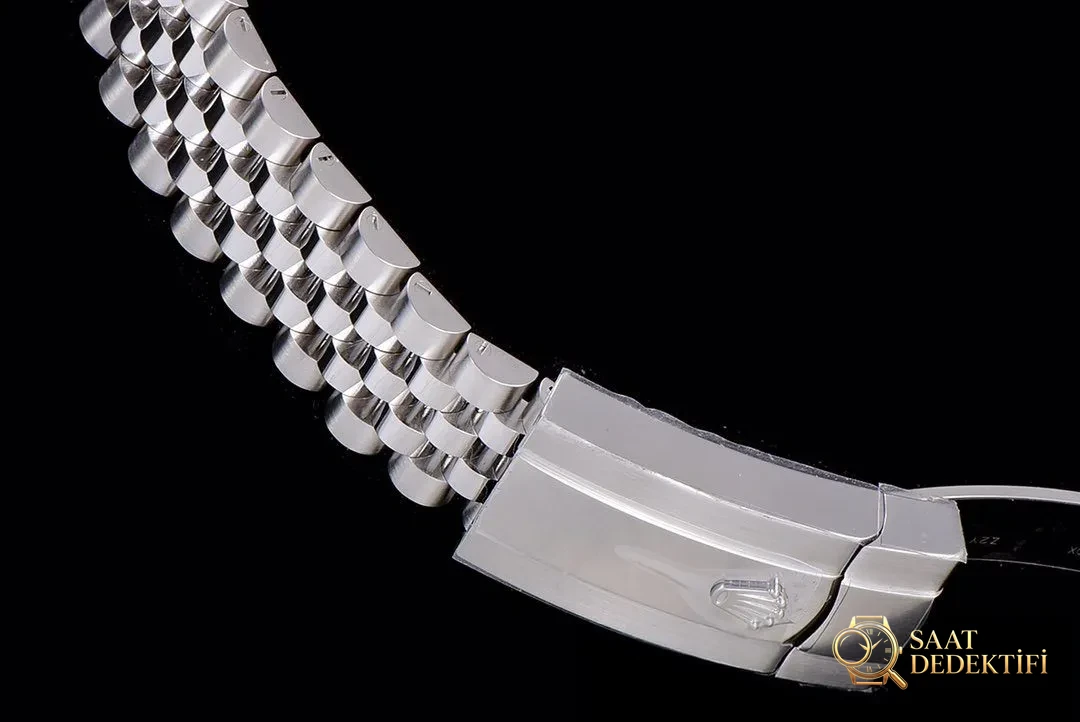 At what points was the AR Factory V3 Rolex Datejust 41 mm model 126334 developed? - Bezel Rehaut Engraving and Alignment