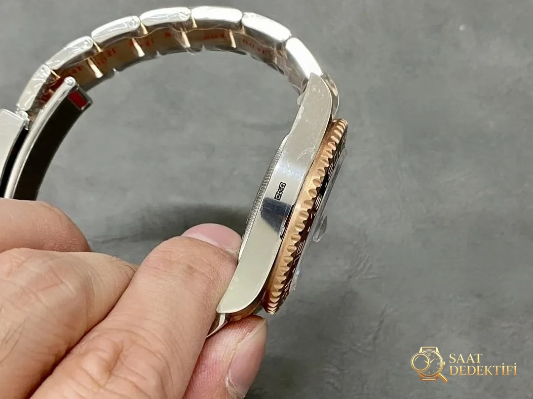 ARF Factory Rolex GMT İki Renkli Altın Root Beer Bezel Ağırlıklandırılmış Versiyon 176 Gram - Klips Kilidi ve Lazer Damgalar