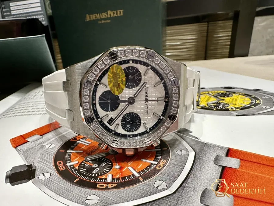 Audemars Piguet 37 mm kadın modeli, ünlü Wang Zhiwen ile aynı Royal Oak Offshore serisi kronograf saat - Kasa Profili ve Kurma Kolu İncelemesi