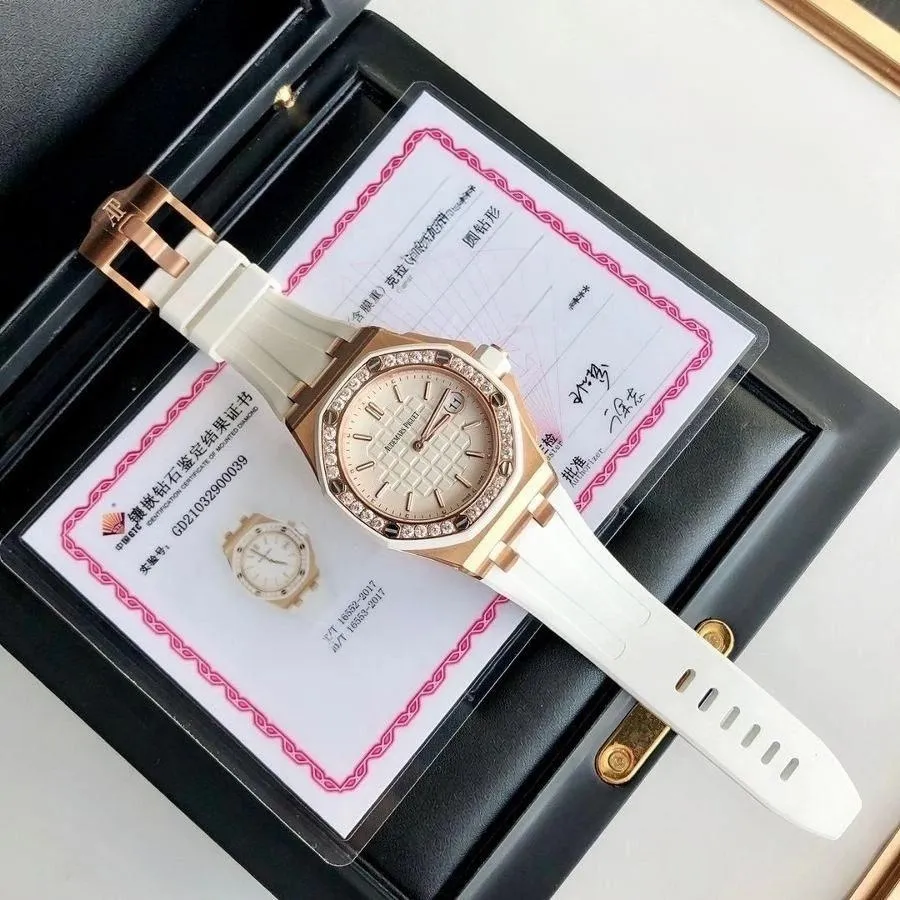 Audemars Piguet AP67540 Royal Oak Offshore 37 mm quartz women's watch review - Mechanism Mainspring and Balance Detail