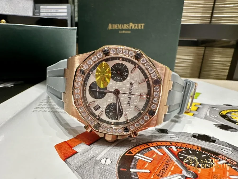 Audemars Piguet Kadın 37 mm - Ünlü Wang Ziwen ile Aynı Model - Royal Oak Offshore Serisi Kronograf Saat - Kasa Profili ve Kurma Kolu İncelemesi