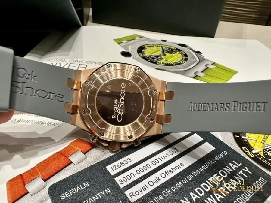 Audemars Piguet Kadın 37 mm - Ünlü Wang Ziwen ile Aynı Model - Royal Oak Offshore Serisi Kronograf Saat - Makro Kadran ve İndeks İşçiliği