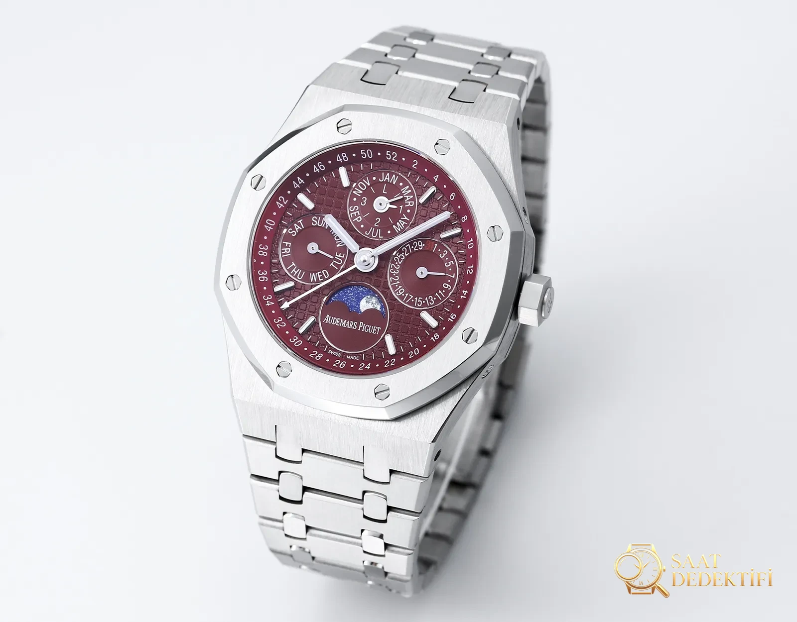 Audemars Piguet replikada yeni bir zirve: BBS Factory 2025 iddialı sunumuyla karşınızda — Royal Oak Perpetual Calendar V2 yükseltilmiş sürüm, replikanın zirvesini yeniden tanımlıyor! - Bezel İçi Rehaut Gravürü ve Hizalaması