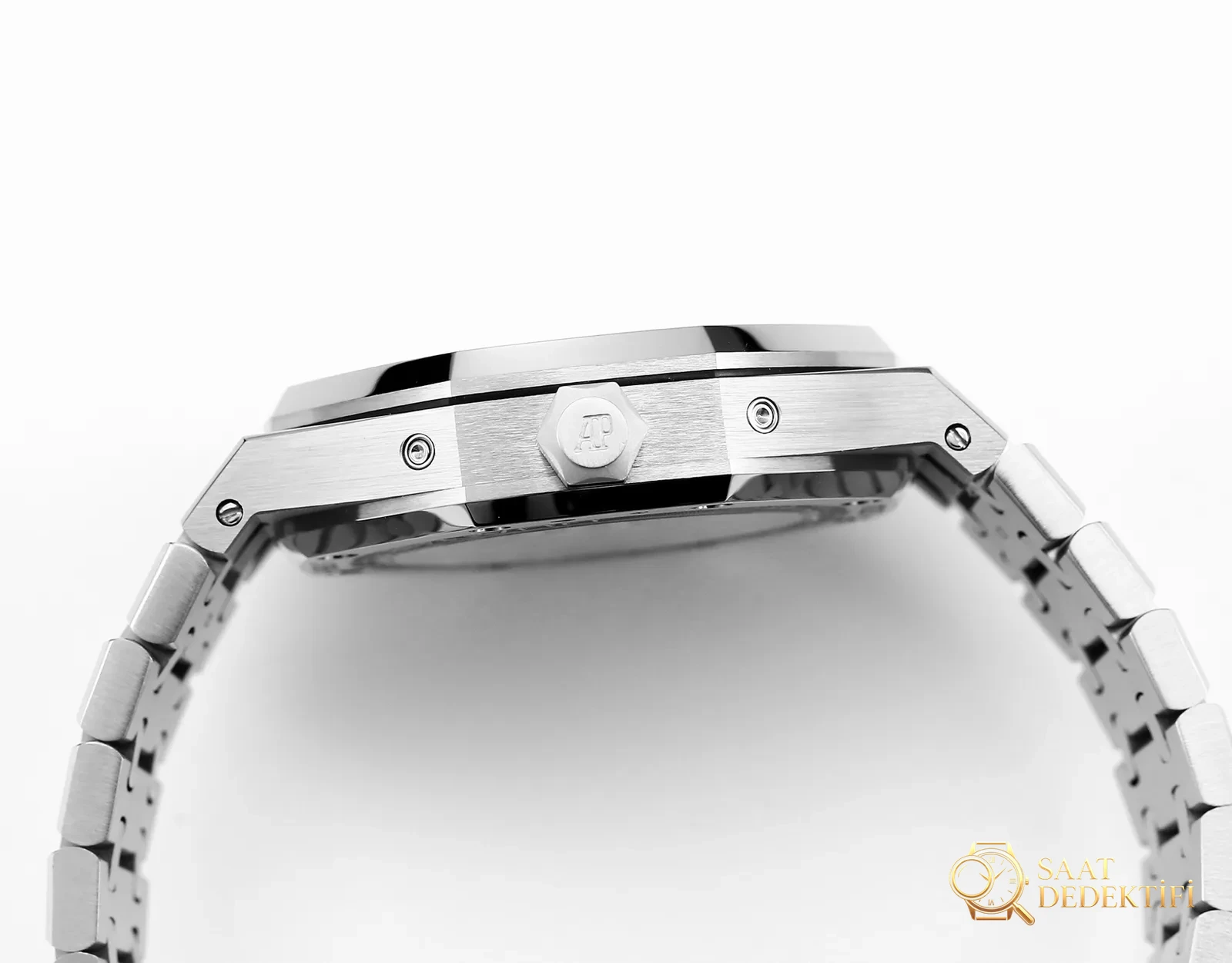 Audemars Piguet replikada yeni bir zirve: BBS Factory 2025 iddialı sunumuyla karşınızda — Royal Oak Perpetual Calendar V2 yükseltilmiş sürüm, replikanın zirvesini yeniden tanımlıyor! - Kurma Kolu Yivleri ve Tutuş Dokusu
