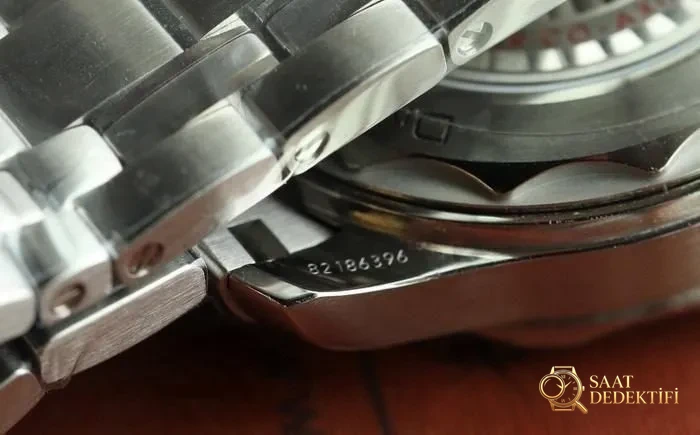 Ayrıntılı inceleme: VS Factory Omega Seamaster 300 replika 8800 mekanizması, çift T darbe emici ve orijinalden farkları - Kasa Ağırlık ve Denge Orantısı