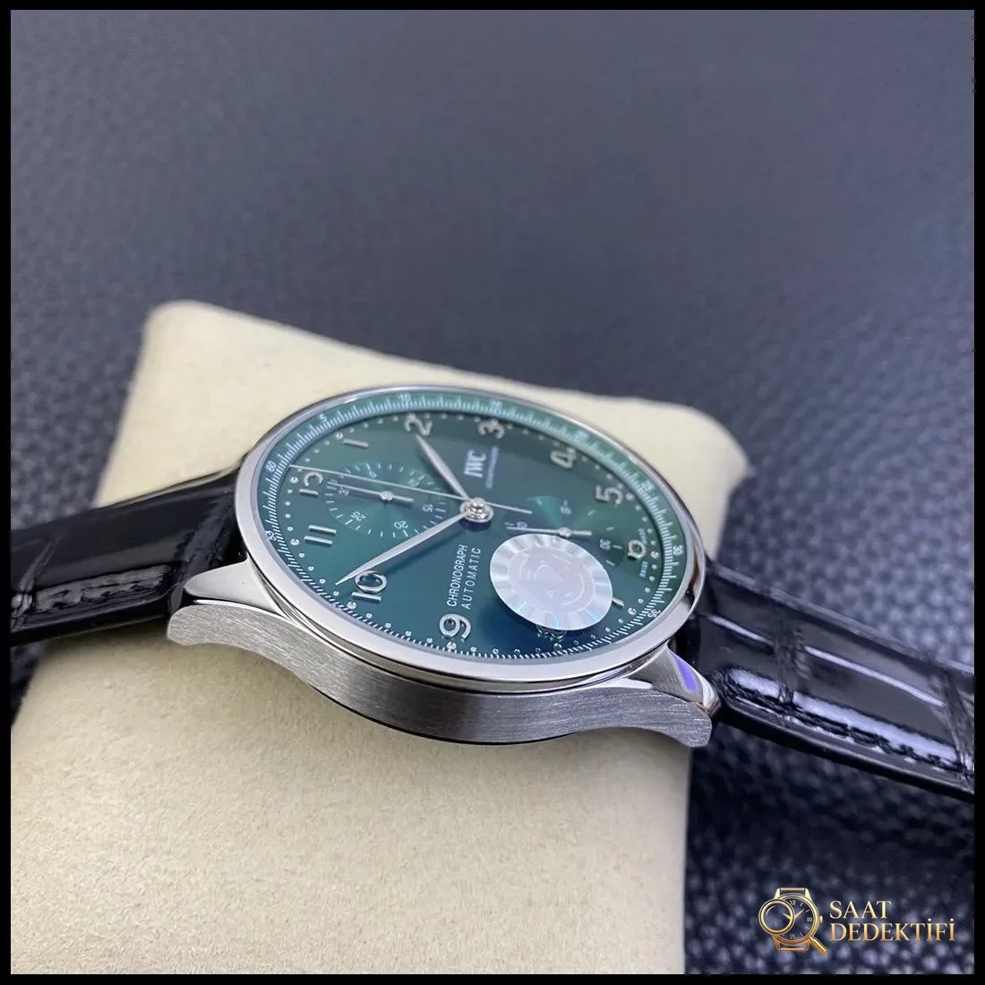 AZ Factory IWC Portugieser yeşil kadranlı, 150. yıl kronografı, arkası şeffaf: işçilik gerçekten nasıl? - Bilezik, Toka ve Klips Mekanizması