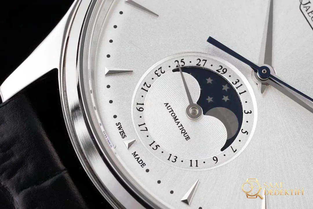 AZ Factory Jaeger-LeCoultre Ay Evreli Master 1368420 Beyaz Kadran - Arka Kapak ve Mekanizma Detayı