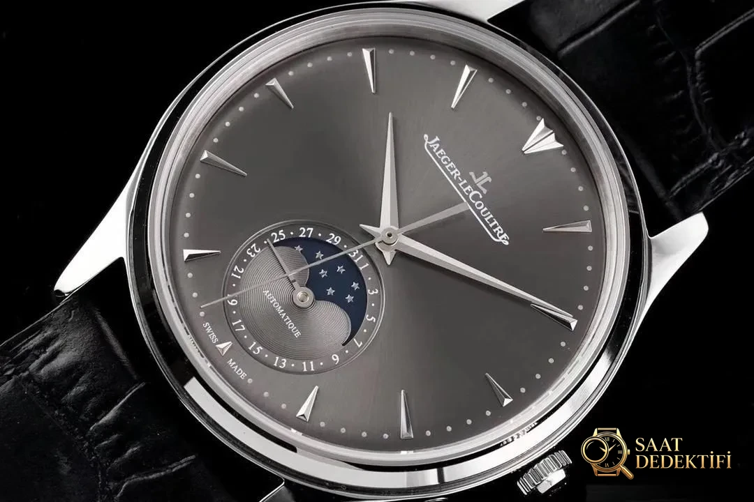AZ Factory Jaeger-LeCoultre Master 1363540, graues Zifferblatt mit Mondanzeige – Zifferblattdetails und Lünettenverarbeitung