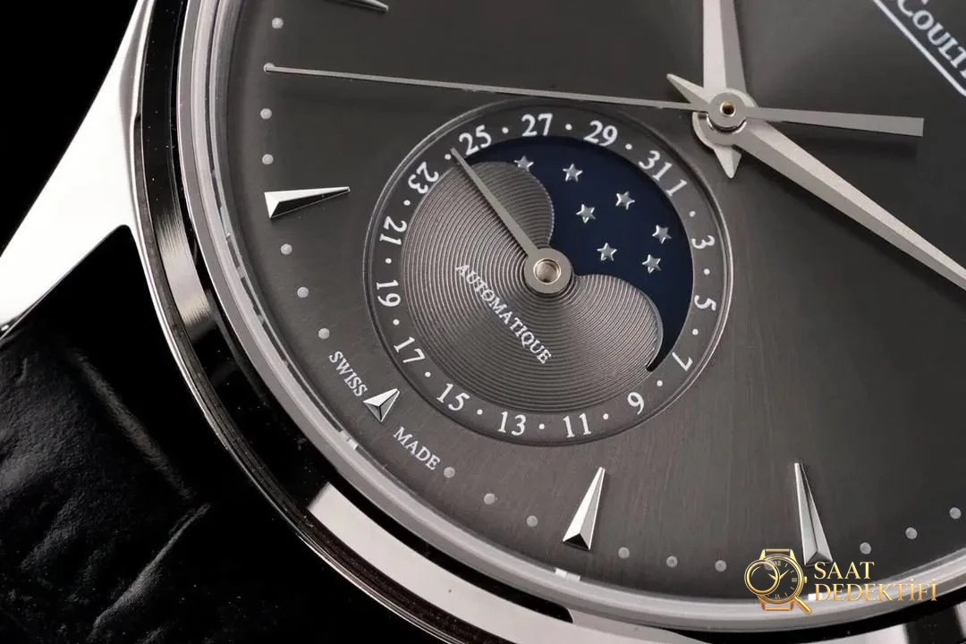 AZ Factory Jaeger-LeCoultre Master 1363540, graues Zifferblatt mit Mondanzeige – Gehäuseprofil und Kronenbewertung