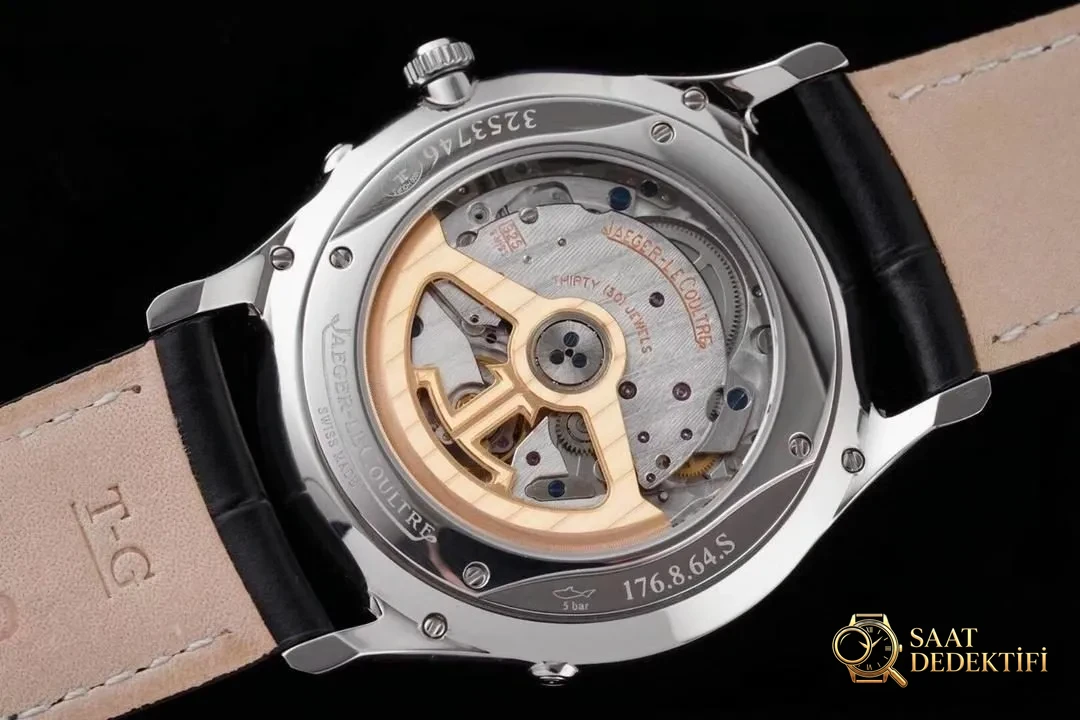 AZ Factory Jaeger-LeCoultre Master 1363540, graues Zifferblatt mit Mondanzeige – Passform am Handgelenk und Proportionen des Gehäuses