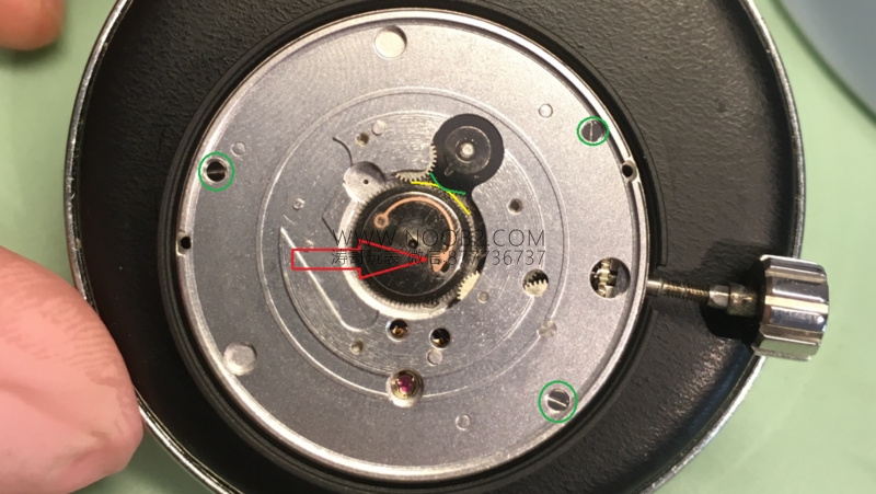 Baştan sona söküm: VS Factory üretimi Omega 8500 entegre mekanizmasının replika versiyonu nasıl? — 15. fotoğraf