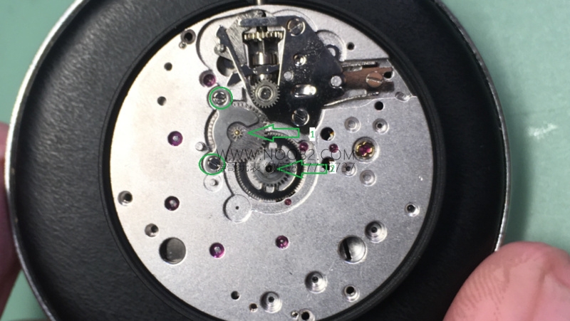 Baştan sona söküm: VS Factory üretimi Omega 8500 entegre mekanizmasının replika versiyonu nasıl? — 19. fotoğraf
