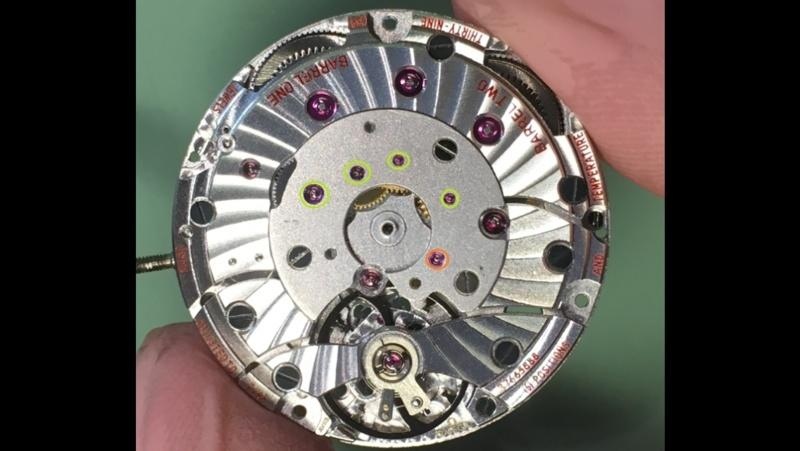 Baştan sona söküm: VS Factory üretimi Omega 8500 entegre mekanizmasının replika versiyonu nasıl? — 21. fotoğraf