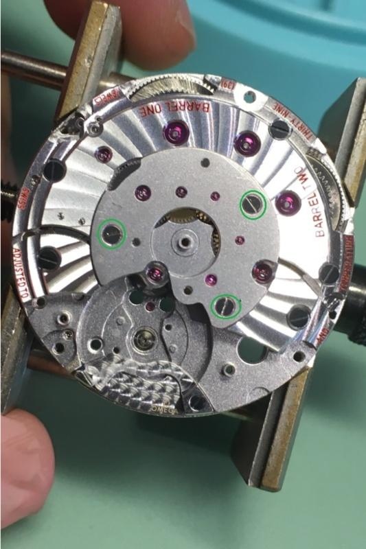 Baştan sona söküm: VS Factory üretimi Omega 8500 entegre mekanizmasının replika versiyonu nasıl? — 24. fotoğraf
