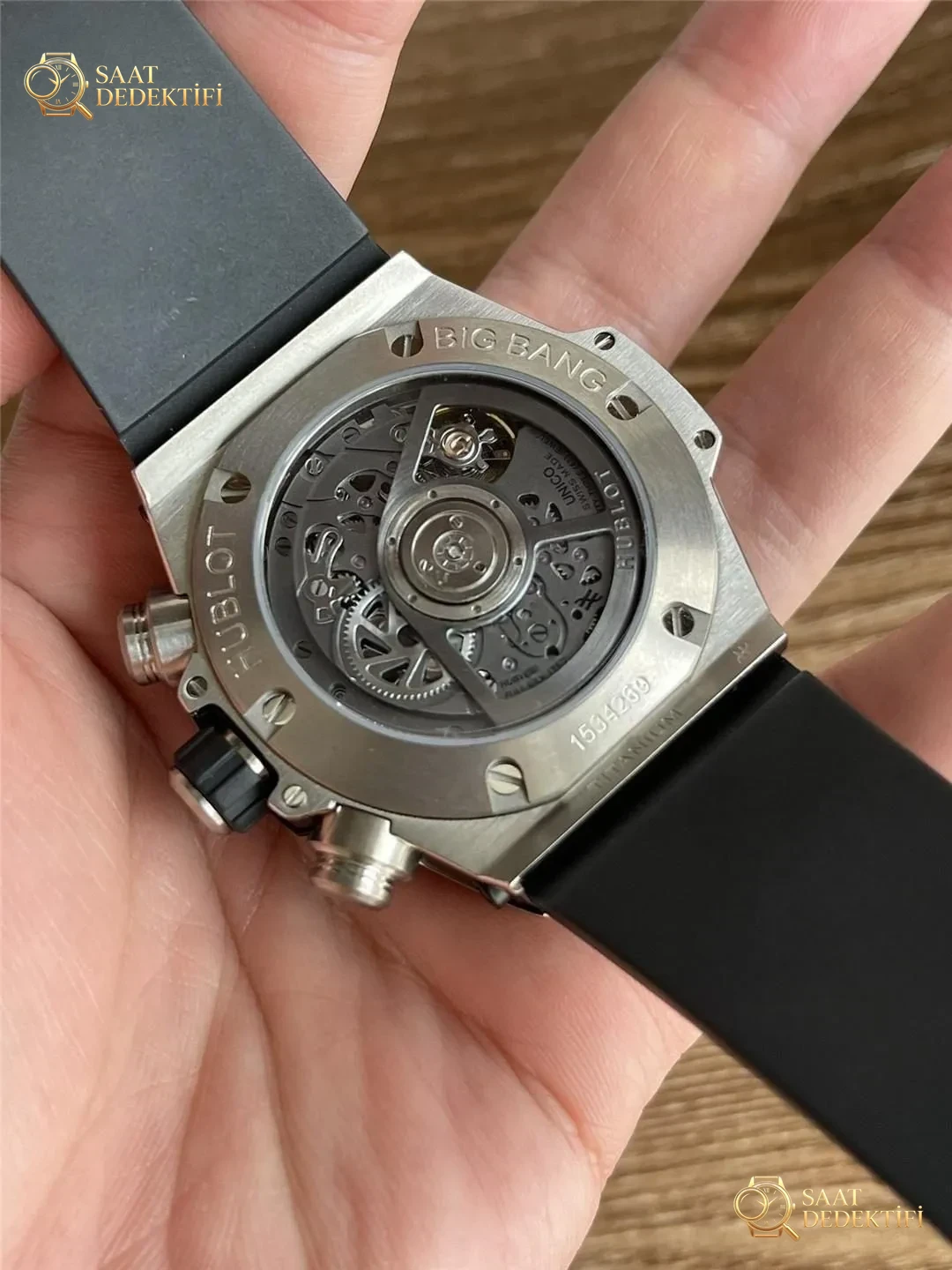 BBF Factory Hublot Big Bang 441 serisinde hangi noktalar geliştirildi? - Yan Profil ve Kordon Bağlantısı