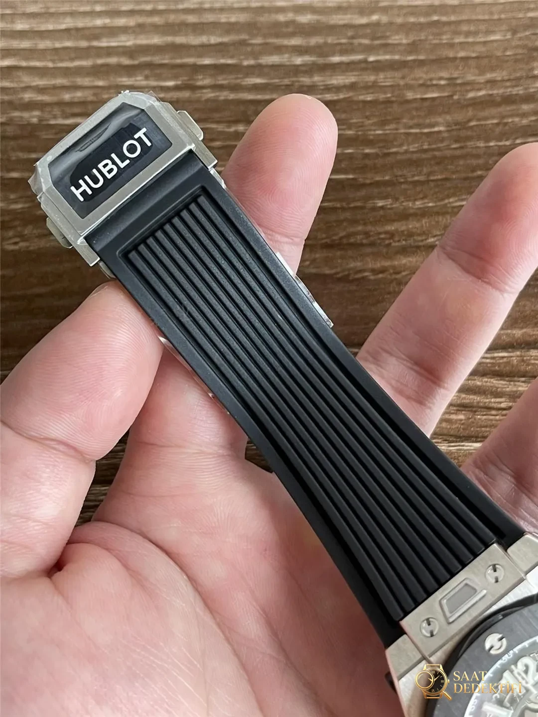 BBF Factory Hublot Big Bang 441 serisinde hangi noktalar geliştirildi? - Toka İçi Mikro Ayar Mekanizması