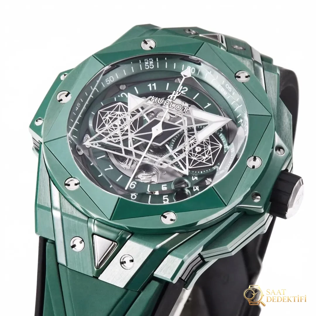 BBF Factory Hublot Big Bang Tattoo İkinci Nesil Yeşil Seramik: İşçilik Detayları Bir Bakışta Replika mı? - Arka Kapak ve Mekanizma Detayı