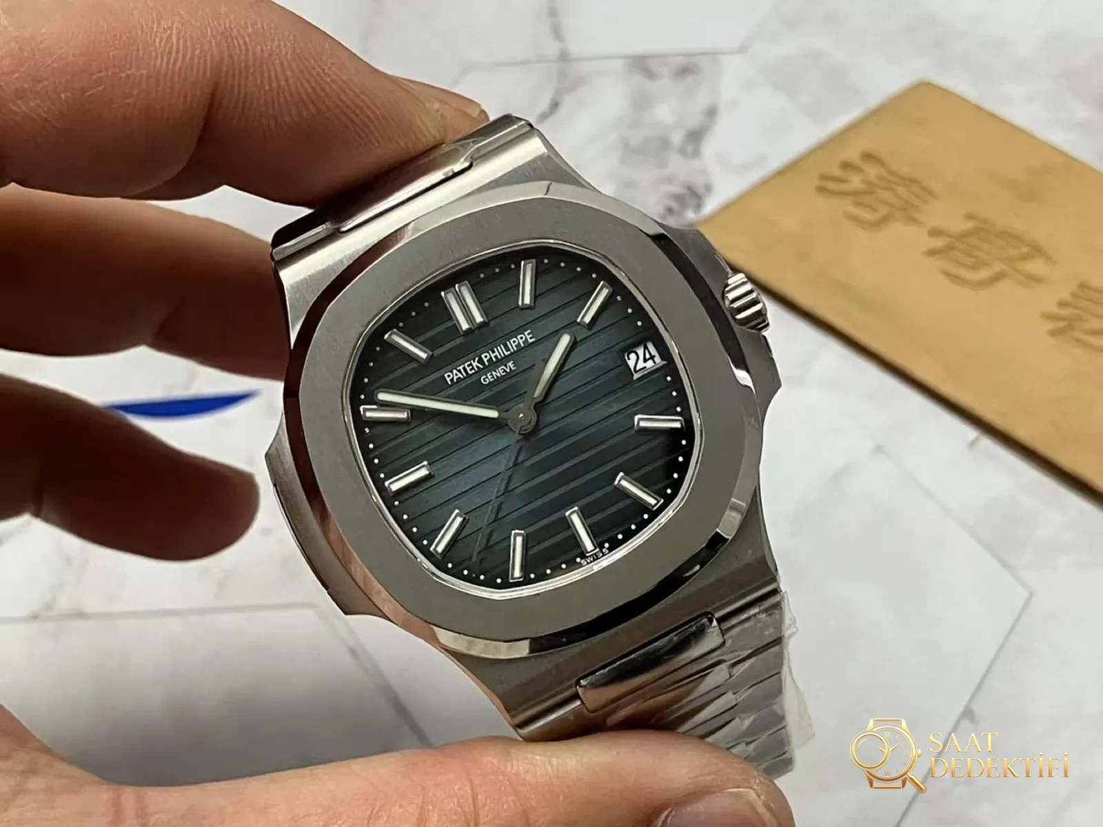 BBF Factory tam revizyon Nautilus 5711, 3K Factory fabrikasını gölgede bırakır mı? İşçilik nasıl? - Kadran Detayı ve Bezel İşçiliği