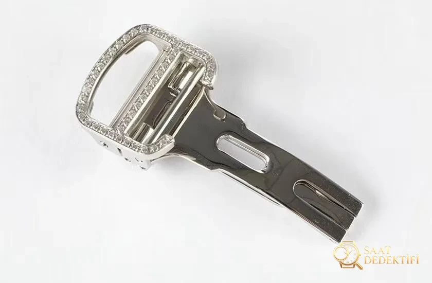 BBR Cartier Ballon Bleu Tourbillon 39 mm Kadın HPI00716 - Fosfor ve Super-LumiNova Gece Görünümü