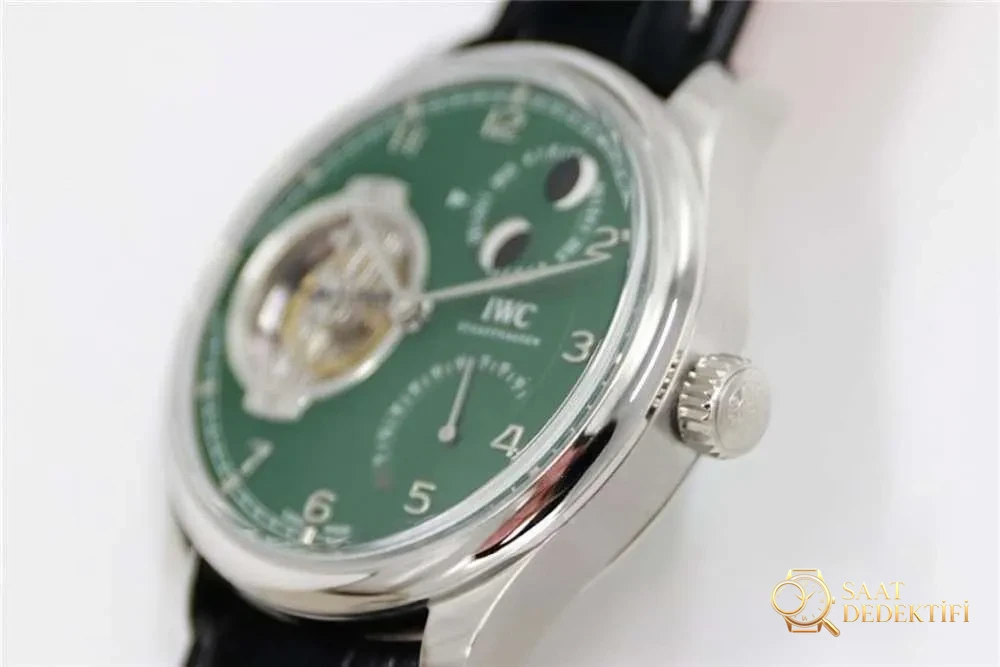BBR Factory IWC Sabit Güç Tourbillon Saat Detaylı İncelemesi - Fosfor ve Super-LumiNova Gece Görünümü