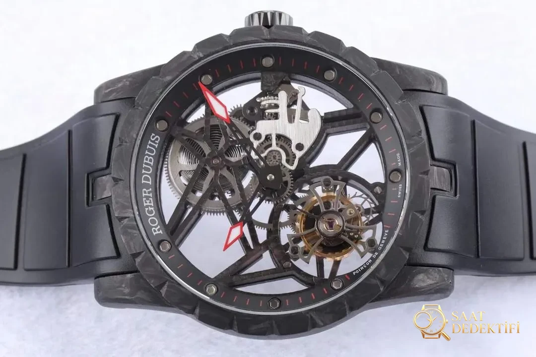 BBR Factory Karbon Fiber Roger Dubuis DBEX0577 Tourbillon Excalibur Serisi Kol Saati - Bilezik, Toka ve Klips Mekanizması