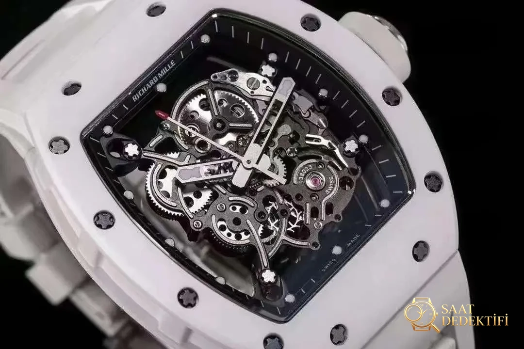 BBR Factory Richard Mille RM055 Beyaz Seramik, Tek Parça Mekanizma, Balans Çarkı Gerçekten Çalışıyor - Arka Kapak ve Mekanizma Detayı