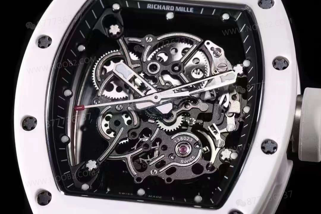 BBR Factory Richard Mille RM055 Beyaz Seramik, Tek Parça Mekanizma, Balans Çarkı Gerçekten Çalışıyor — 5. fotoğraf