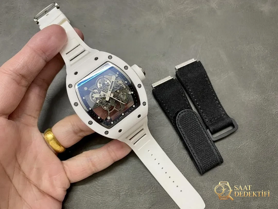 BBR Factory Richard Mille RM055 beyaz seramik V3 sürümünde mekanizma hangi noktalarda geliştirildi? - Arka Kapak ve Mekanizma Detayı