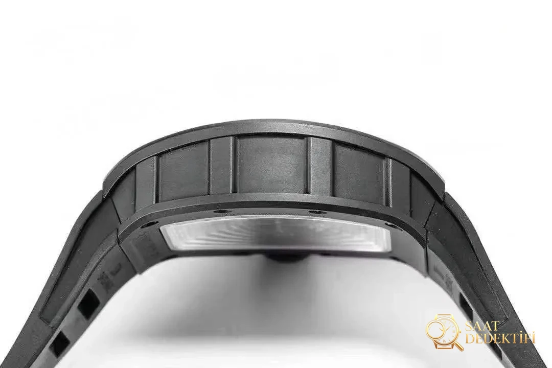 BBR Factory Richard Mille RM055 Siyah Seramik, Entegre Mekanizma, Balans Çarkı Gerçekten Hareketli - Bilekte Duruş ve Kasa Orantısı