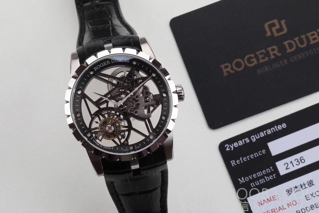 BBR Factory V3 versiyon Roger Dubuis Kral serisi RDDBEX0393 tourbillon replika saatinde neler yükseltildi? — 9. fotoğraf