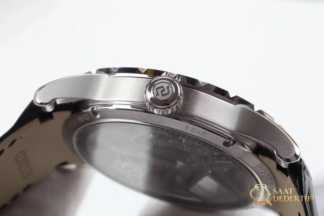 BBR Factory V3 versiyon Roger Dubuis Kral serisi RDDBEX0393 tourbillon replika saatinde neler yükseltildi? - Kasa Çeliği ve Polisaj Kalitesi