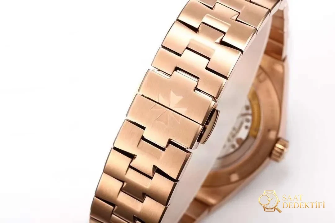 BBR Factory Vacheron Constantin Overseas Tourbillon işçilik ve detay incelemesi - Fosfor ve Super-LumiNova Gece Görünümü