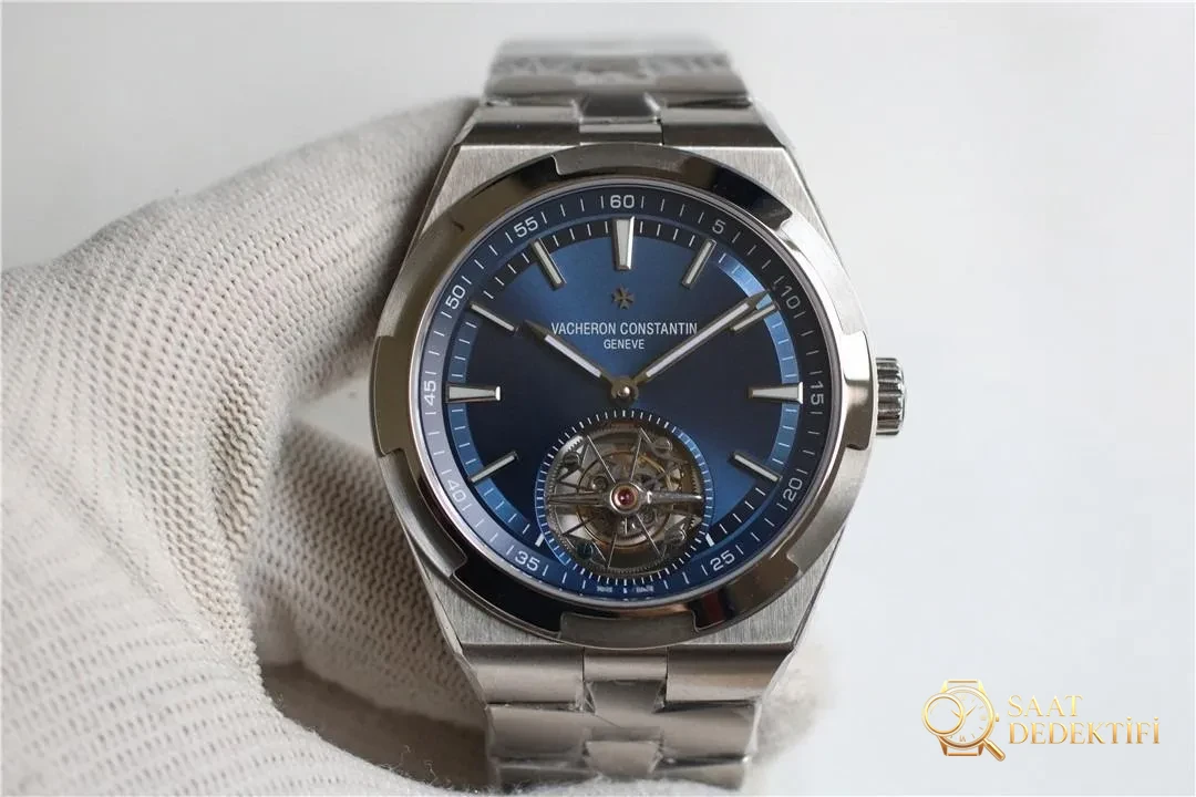 Vacheron Constantin Overseas BBR Factory İncelemesi - Ön Görünüm ve Kasa Tasarımı