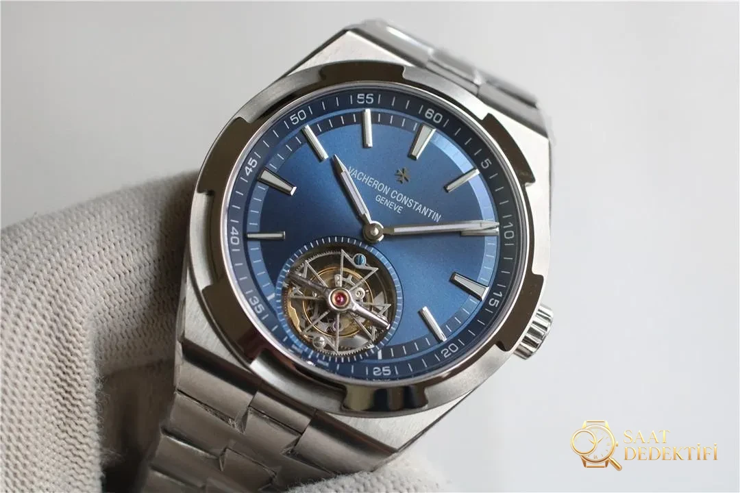 BBR Factory Vacheron Constantin Overseas Tourbillon kalitesi nasıl? - Arka Kapak ve Mekanizma Detayı