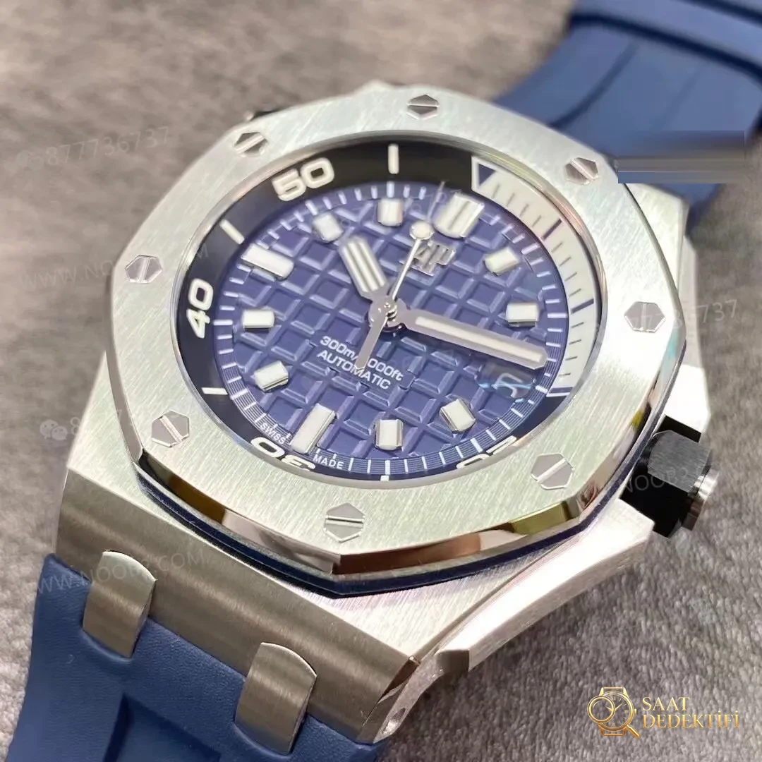 BF Factory Audemars Piguet 15720 replika saatin işçiliği iyi mi? - Arka Kapak ve Mekanizma Detayı