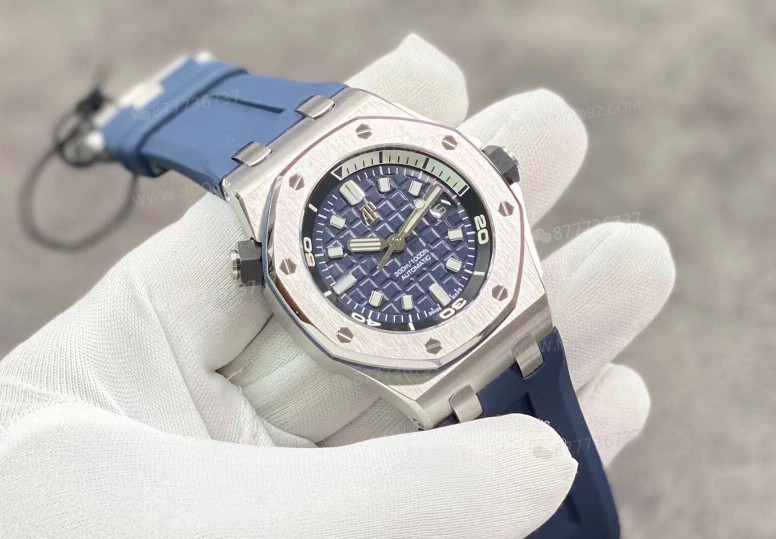 BF Factory Audemars Piguet AP15720 gri/mavi/yeşil kadranlı yeni replika saat — 1. fotoğraf